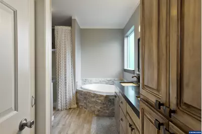 4334 Log Dr NE, Salem, OR 97305 - Photo 24