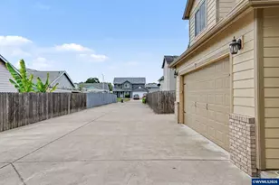 4334 Log Dr NE, Salem, OR 97305 - Photo 4
