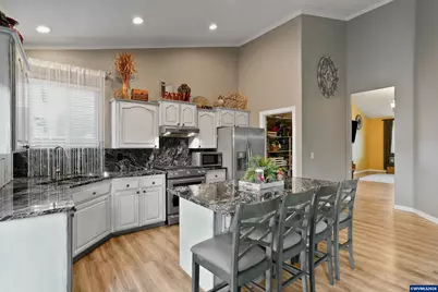 4334 Log Dr NE, Salem, OR 97305 - Photo 16