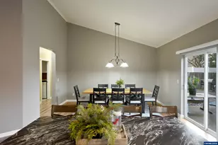 4334 Log Dr NE, Salem, OR 97305 - Photo 18