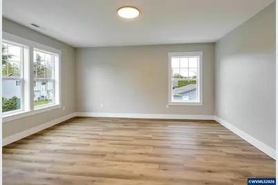 818 Pine St, Silverton, OR 97381 - Photo 14
