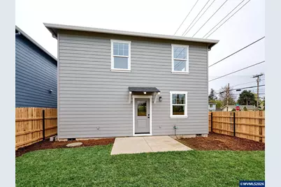 818 Pine St, Silverton, OR 97381 - Photo 32
