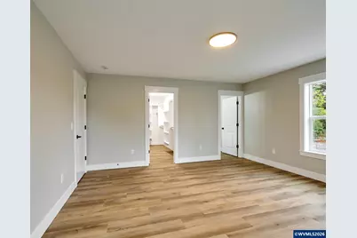 818 Pine St, Silverton, OR 97381 - Photo 16