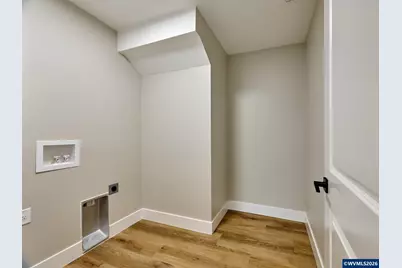 818 Pine St, Silverton, OR 97381 - Photo 26