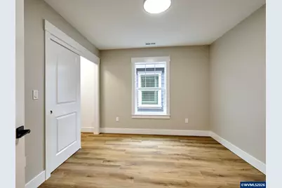 818 Pine St, Silverton, OR 97381 - Photo 22
