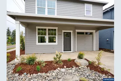 818 Pine St, Silverton, OR 97381 - Photo 2