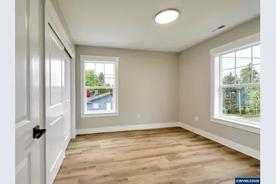 818 Pine St, Silverton, OR 97381 - Photo 20