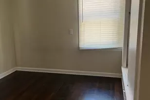 1845 E Nob Hill St SE, Salem, OR 97302 - Photo 2