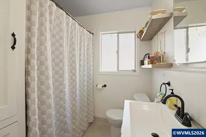 210 SE Clay St, Dallas, OR 97338 - Photo 18