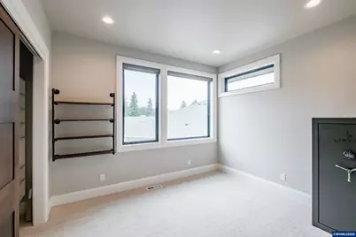 212 Kurth Meadows Av SE, Salem, OR 97306 - Photo 30