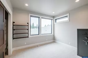 212 Kurth Meadows Av SE, Salem, OR 97306 - Photo 30