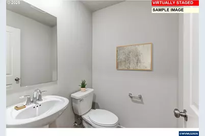 720 Merriott Ln, Woodburn, OR 97071 - Photo 8