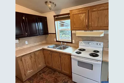 5422 Portland #117 Rd NE, Salem, OR 97305 - Photo 12