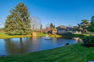 6428 Castle Lake Ct N, Keizer, OR 97303 - Photo 40