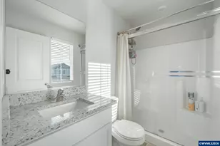 1343 Parkside Ave, Woodburn, OR 97071 - Photo 20