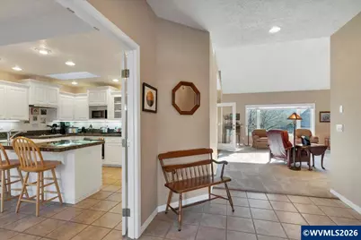 838 Hazeltine Av SE, Salem, OR 97306 - Photo 6