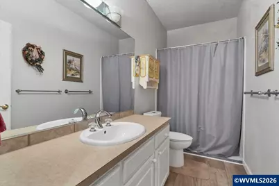 838 Hazeltine Av SE, Salem, OR 97306 - Photo 36