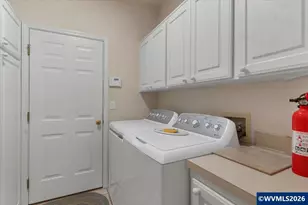 838 Hazeltine Ave SE, Salem, OR 97306 - Photo 32