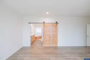 25589 Cemetery Rd, Monroe, OR 97456 - Photo 18