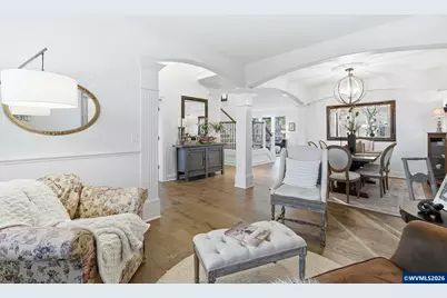 2863 Olympic St, Woodburn, OR 97071 - Photo 4