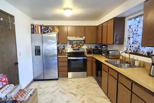 1671 Weigart Ct NE, Salem, OR 97305 - Photo 6