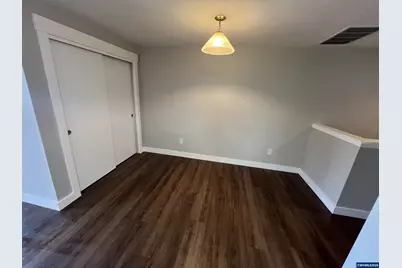 1815 S Skyline Ct, Salem, OR 97306 - Photo 6