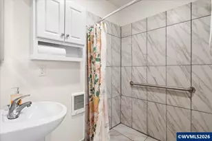 1923 Waymire St NW, Salem, OR 97304 - Photo 24