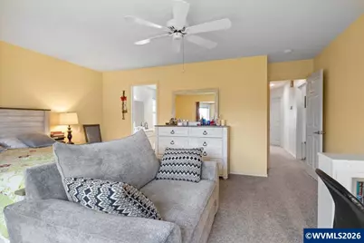 1923 Waymire St NW, Salem, OR 97304 - Photo 8