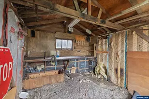 20294 Neil St, Saint Paul, OR 97137 - Photo 26