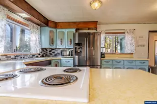 40352 Holley Heights Lp, Sweet Home, OR 97386 - Photo 10