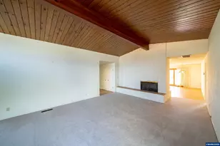 710 Binshadler St, Lebanon, OR 97355 - Photo 4