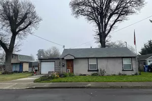 620 23rd St SE, Salem, OR 97301 - Photo 1