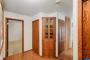 375 Pioneer Rd, Dallas, OR 97338 - Photo 22