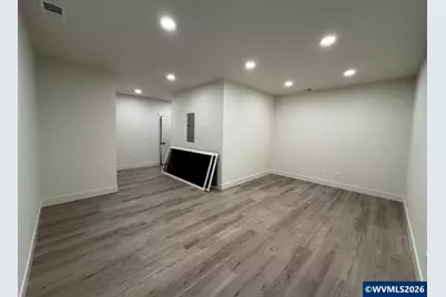 812 Hawk Dr, Silverton, OR 97381 - Photo 12