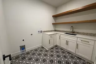 812 Hawk Dr, Silverton, OR 97381 - Photo 18