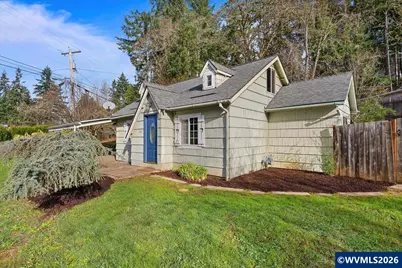 1401 S Water St, Silverton, OR 97381 - Photo 2