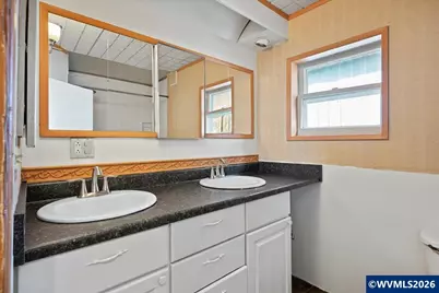 1401 S Water St, Silverton, OR 97381 - Photo 18