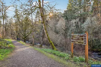 928 Barger St, Silverton, OR 97381 - Photo 42