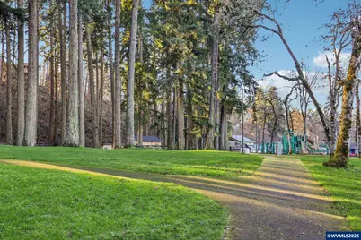 928 Barger St, Silverton, OR 97381 - Photo 46