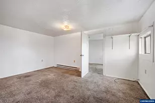 860 Burton St, Harrisburg, OR 97446 - Photo 6