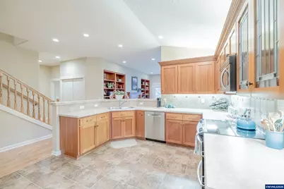 705 SE Stoneridge Ln, Dallas, OR 97338 - Photo 8