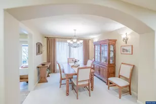 705 SE Stoneridge Ln, Dallas, OR 97338 - Photo 6