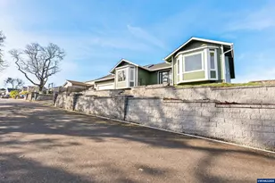 383 Ridgecrest Dr, Roseburg, OR 97471 - Photo 44
