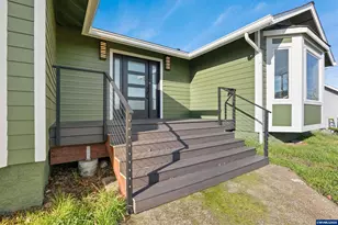 383 Ridgecrest Dr, Roseburg, OR 97471 - Photo 16