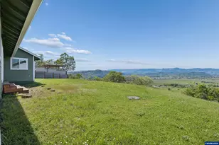 383 Ridgecrest Dr, Roseburg, OR 97471 - Photo 40