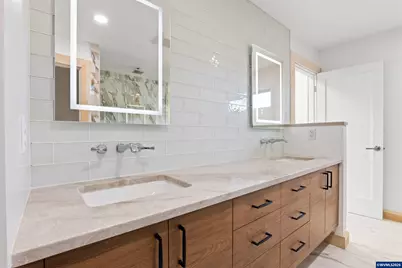 383 Ridgecrest Dr, Roseburg, OR 97471 - Photo 18