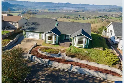 383 Ridgecrest Dr, Roseburg, OR 97471 - Photo 44