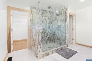 383 Ridgecrest Dr, Roseburg, OR 97471 - Photo 20