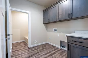 2064 NW Victory Ave, Corvallis, OR 97330 - Photo 24