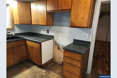 816 14th Av, Sweet Home, OR 97386 - Photo 8